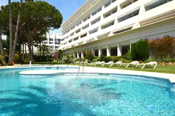 3 bedroom Apartment for Sale in Marbella-32157
