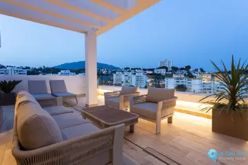 4 bedroom Apartment for Sale in Nueva Andalucía-32250