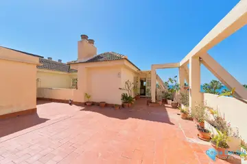 3 bedroom Apartment for Sale in Málaga Centro-32268