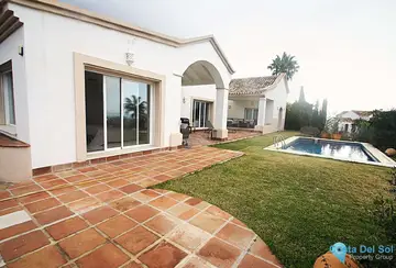 4 bedroom House for Sale in Istán-32476