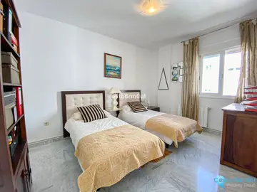 3 bedroom Apartment for Sale in The Golden Mile-32520