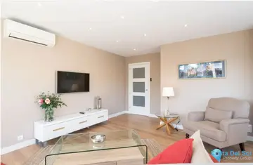 4 bedroom Apartment for Sale in Málaga Centro-32575