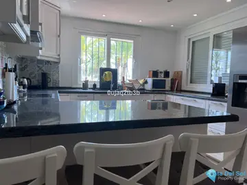 4 bedroom Apartment for Sale in Nueva Andalucía-32620