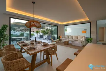 4 bedroom House for Sale in Benalmadena Pueblo-32825