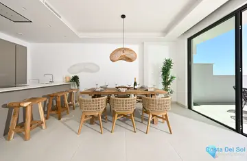 4 bedroom House for Sale in Benalmadena Pueblo-32827