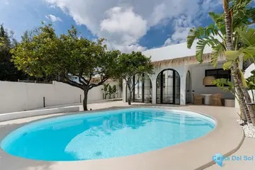 5 bedroom House for Sale in El Pinillo-33033