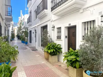 4 bedroom House for Sale in Marbella-33094