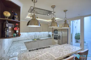 4 bedroom House for Sale in Marbella-33111