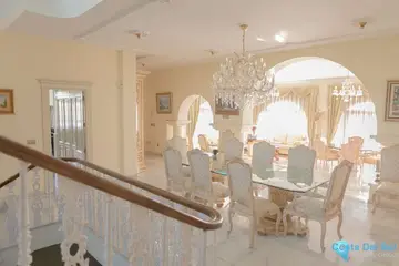 6 bedroom House for Sale in Benalmadena-33172