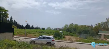 1426m2 Plot for Sale in The Golden Mile-33168