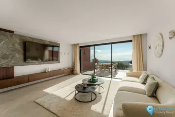 4 bedroom Apartment for Sale in La Quinta-33409