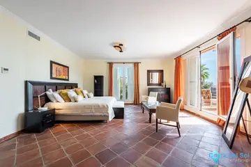 5 bedroom House for Sale in Casares Playa-33426
