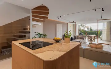 4 bedroom House for Sale in Nueva Andalucía-33573