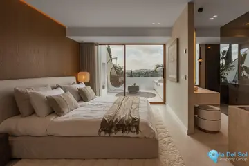 4 bedroom House for Sale in Nueva Andalucía-33577