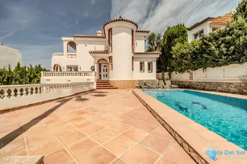 6 bedroom House for Sale in El Faro-33584