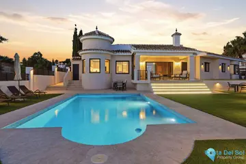 4 bedroom House for Sale in El Chaparral-33657