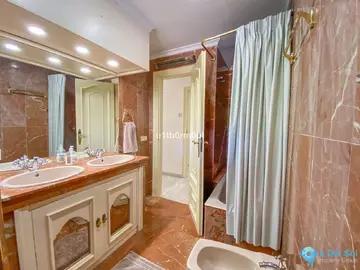3 bedroom Apartment for Sale in Marbella-33810