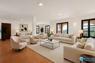 4 bedroom House for Sale in Casares-34035