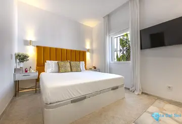 2 bedroom Apartment for Sale in Puerto Banús-16016