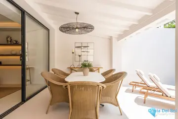 4 bedroom House for Sale in Nueva Andalucía-34171