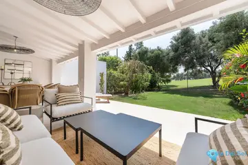 4 bedroom House for Sale in Nueva Andalucía-34178