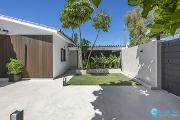 3 bedroom House for Sale in New Golden Mile-34495