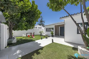 3 bedroom House for Sale in New Golden Mile-34497