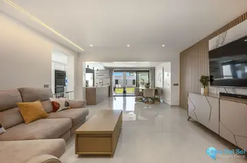 3 bedroom House for Sale in New Golden Mile-34501