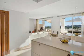 3 bedroom Apartment for Sale in Nueva Andalucía-34556
