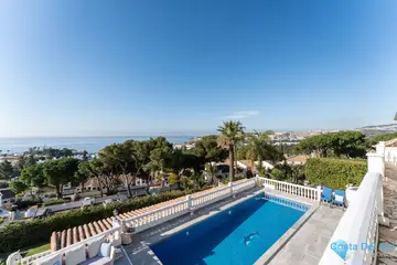 6 bedroom House for Sale in La Cala de Mijas-34592