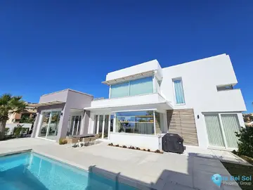 5 bedroom House for Sale in Riviera del Sol-34603