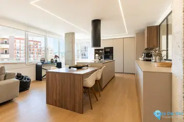 4 bedroom Apartment for Sale in Málaga Centro-34641
