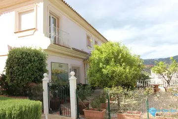 7 bedroom House for Sale in Artola