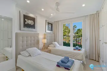 3 bedroom Apartment for Sale in The Golden Mile-34753