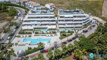 5 bedroom Apartment for Sale in Estepona-35001