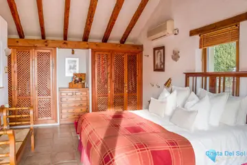 5 bedroom House for Sale in Estepona-35067
