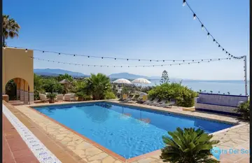8 bedroom House for Sale in Estepona-35227
