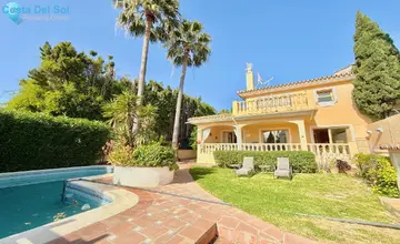 4 bedroom House for Sale in Sierrezuela-325