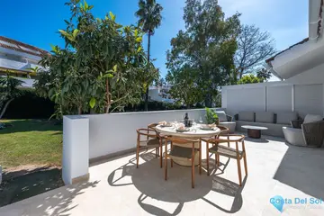 3 bedroom House for Sale in Nueva Andalucía-35336