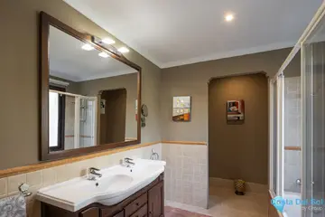 6 bedroom House for Sale in El Paraiso-35351