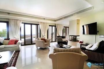 5 bedroom House for Sale in Benahavís-35474