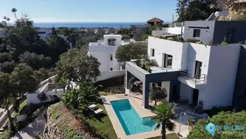 4 bedroom House for Sale in Elviria