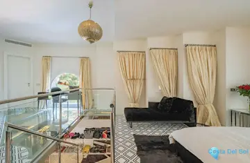 5 bedroom House for Sale in Marbella-35814