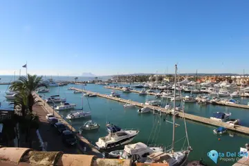4 bedroom Apartment for Sale in Sotogrande Puerto-35977