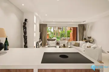 4 bedroom House for Sale in The Golden Mile-36235
