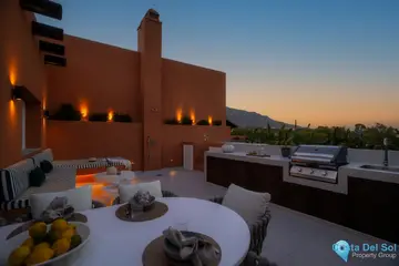 4 bedroom Apartment for Sale in Nueva Andalucía-36376