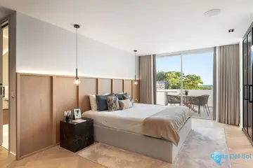 4 bedroom House for Sale in The Golden Mile-36455