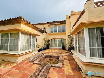5 bedroom House for Sale in Casares-36541