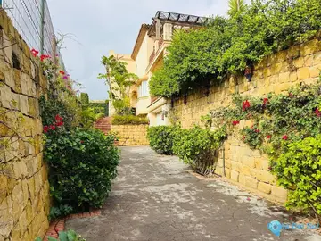 5 bedroom House for Sale in Casares-36542