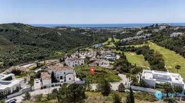 1573m2 Plot for Sale in Benahavís-36544